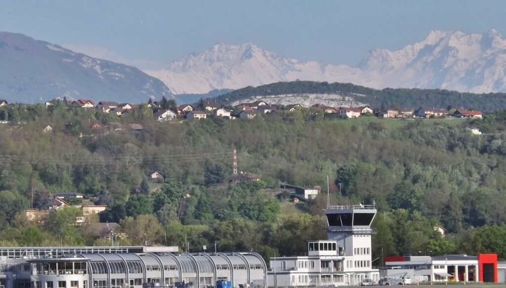 Chambery Airport (CMF)